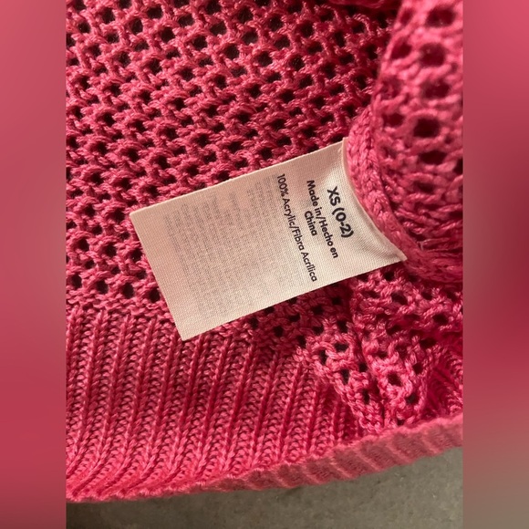 NWT No Boundaries Size XS Pink Mesh Long Sleeve Crew Neck Pullover Heart Sweater - Picture 12 of 12